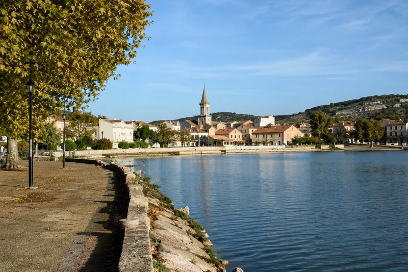 Istres et l'etang de l'Olivier, siege de CF'ELEC